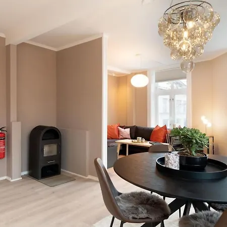 Away From In טרונדהיים